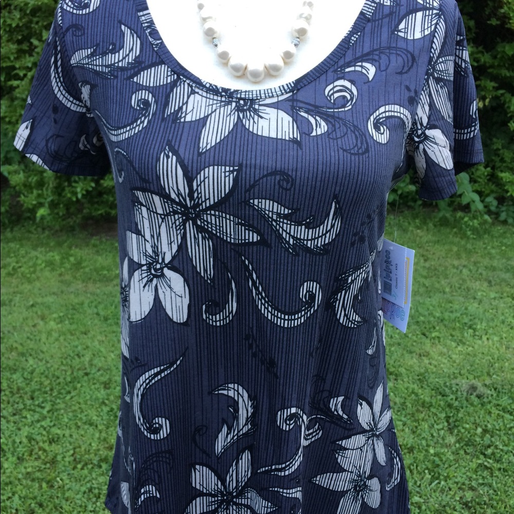 Xxs Lularoe Classic T